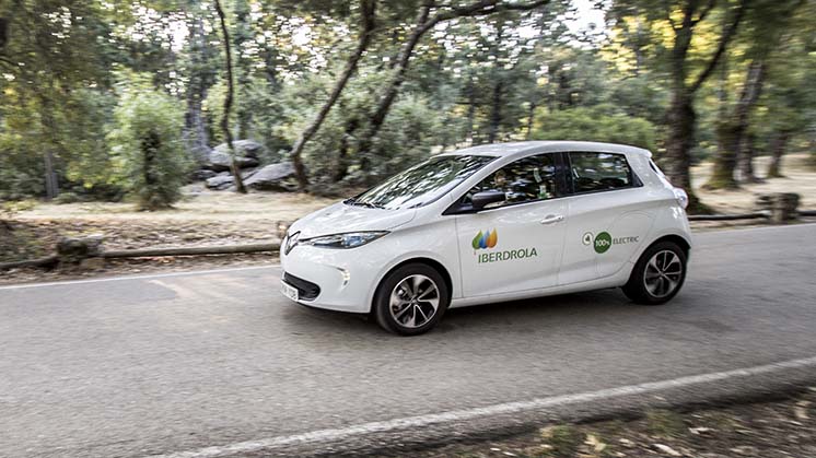 First commercial deals electric car