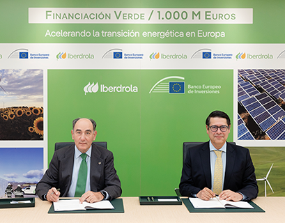 El presidente de Iberdrola, Ignacio Galán, junto al vicepresidente del BEI, Ricardo Mourinho Félix