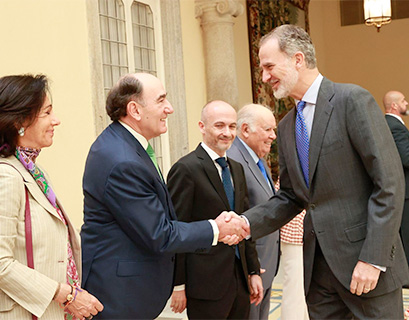 El presidente de Iberdrola, Ignacio Galán, junto a S.M. el Rey Felipe VI.