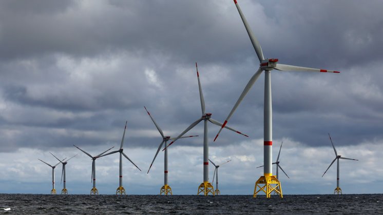 Estas turbinas de viento marinas pueden resistir el oleaje sin volcarse