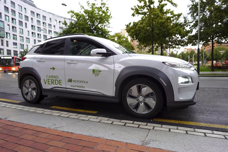 Hacemos el Camino de Santiago en coche eléctrico, dejando la misma huella medioambiental que un peregrino a pie.