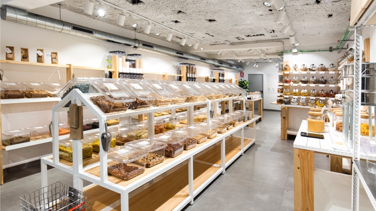 Zero-waste grocery store aims to dump all single-use plastics