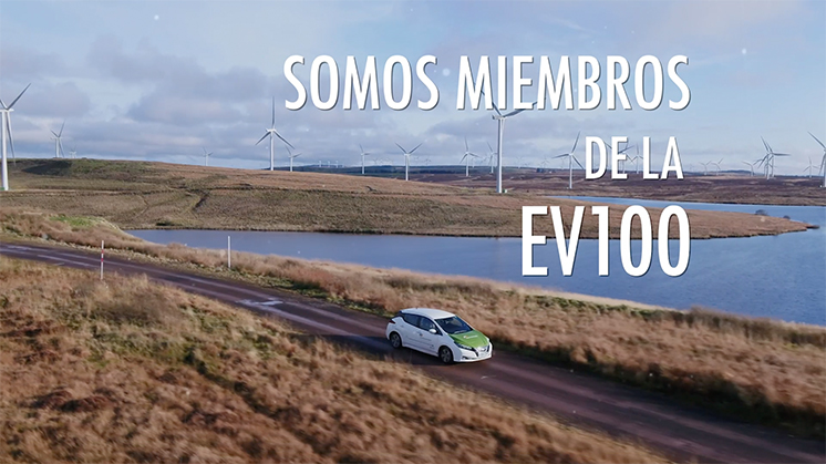 Porque creemos en un futuro mejor, somos miembros de la EV100. Por una movilidad sostenible.