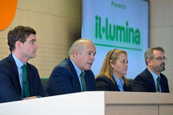 Raga, Ruiz-Tagle, Mancera y García Bosch (de izq. a der.) durante el acto