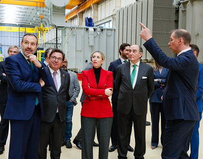 Ignacio Galán, Executive Chairman of Iberdrola, during the visit to Faramax’s facilities in Malpartida de Plasencia